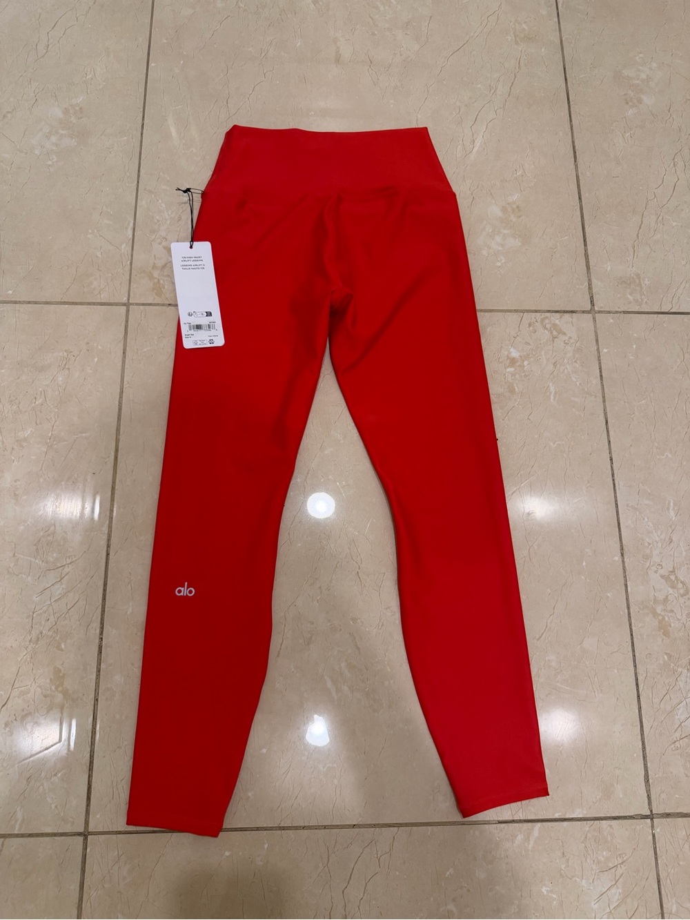 ALO Yoga Women's Bright Red 7/8 High-Waist Airlift Leggings